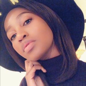 Meet your Posher, Sdumisile